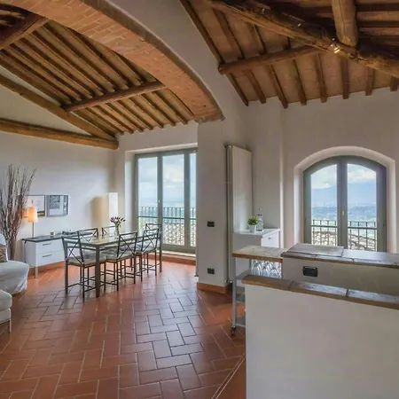 Spacious With Pool Near Lucca
