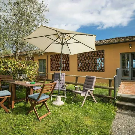 Spacious With Pool Near Lucca Matraia