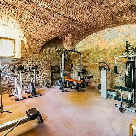 Spacious With Pool Near Lucca 公寓 *